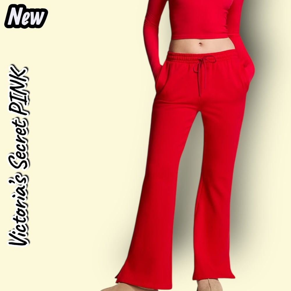 NWT Victoria’s Secret PINK Ivy Fleece Split-Hem Flare Sweatpants – Bright Vermil